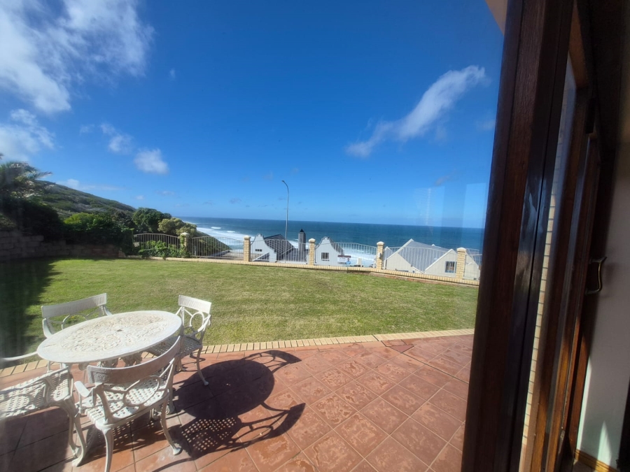 3 Bedroom Property for Sale in Dana Bay Western Cape